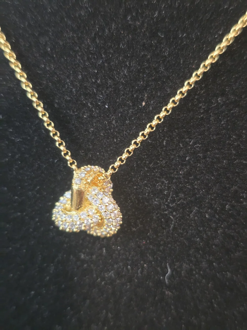 New kate spade Gold Knot Pendant Necklace